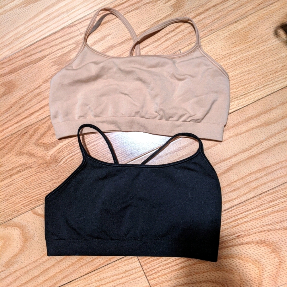 Two GapBody seamless braletts small